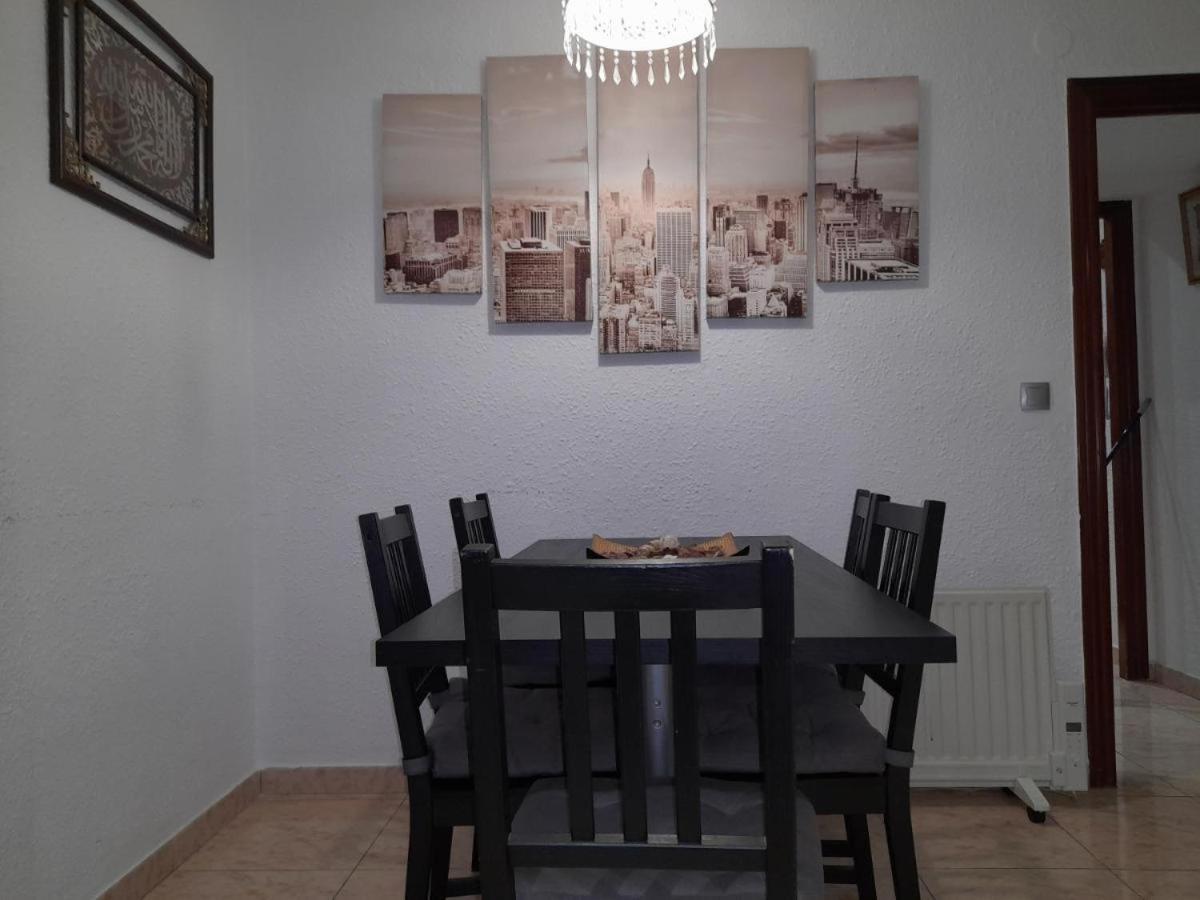 House Close To Airport Appartement El Prat de Llobregat